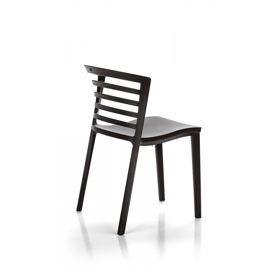 Foto : Venezia Chair van BBB Italia | Design by Paolo Favaretto