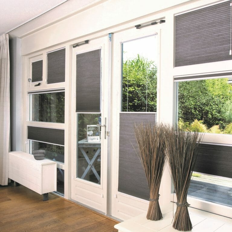 Foto: 3 Blog voorzie je deuren van bijpassende raamdecoratie