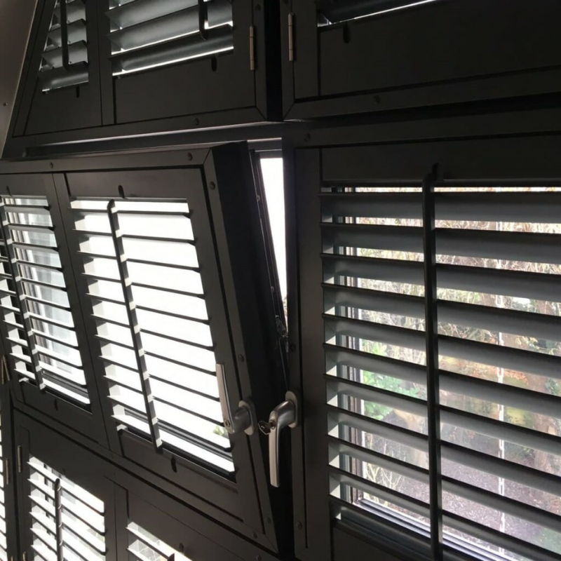 Foto: Blog  houten raamdecoratie voor draai kiepramen  5 