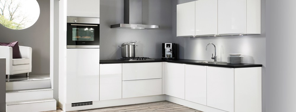 Foto: keukens wit hoogglans  5  Slider image