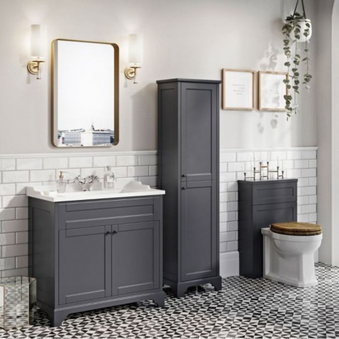 Foto : Windsor Bathrooms | Kolomkasten met soft close deuren