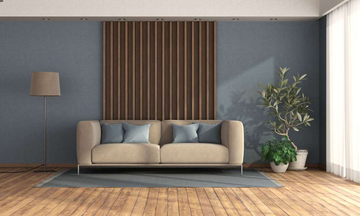 Foto: living room with sofa against wooden panel 2021 08 30 14 10 57 utc  1   1 