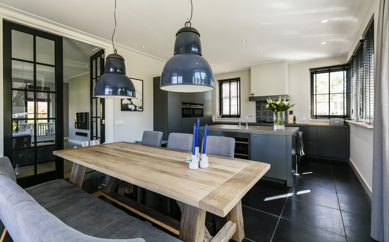 Foto: Villa bouwen   De keuken is geheel in stijl met de rest van de villa   Lichtenberg Exclusieve Villabouw
