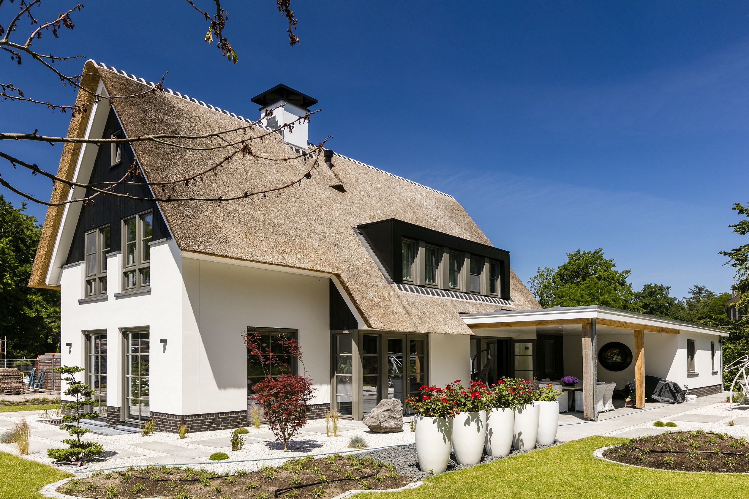 Foto: Villa bouwen   Rietgedekte villa te Doorn   Lichtenberg Exclusieve Villabouw  1 