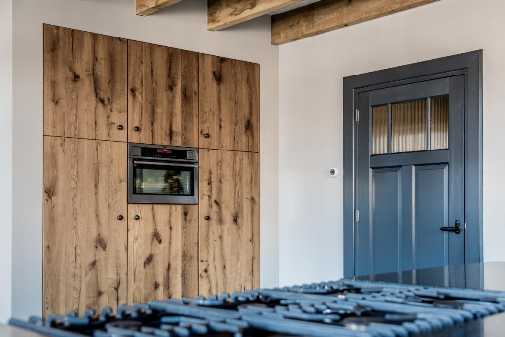 Foto: Mereno Lucca wildfineer keuken kastenwand met deur