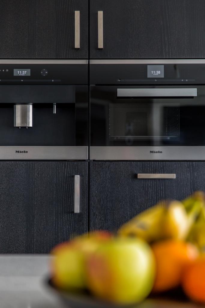 Foto: Mereno Milano fineer beits 8540 keuken apparatuur