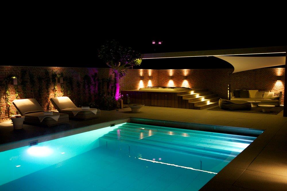 Foto: eva optic pool lights residential 2