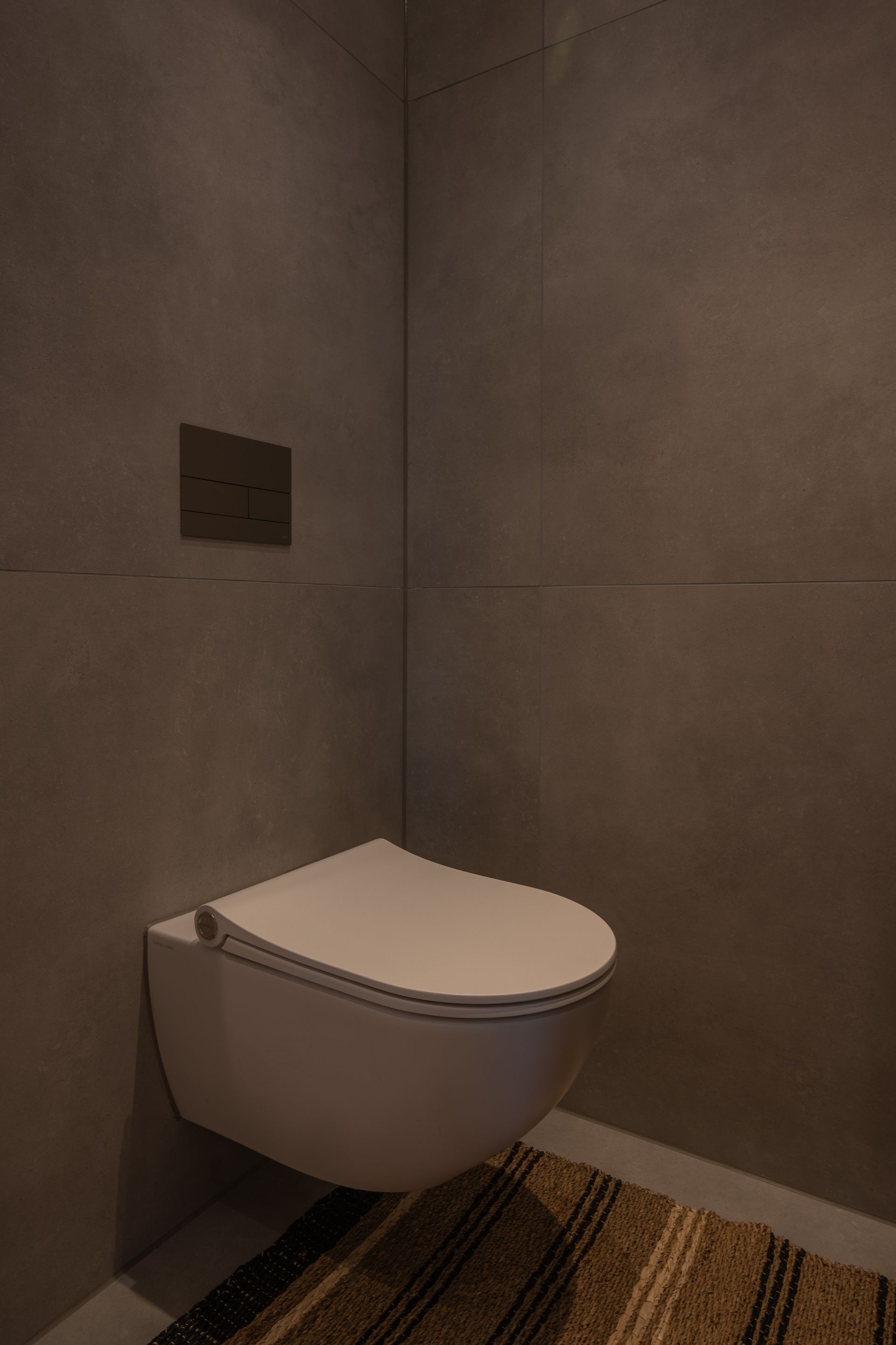 Foto: jaloersmakende  moderne kleine badkamer  eerste kamer badkamers   013