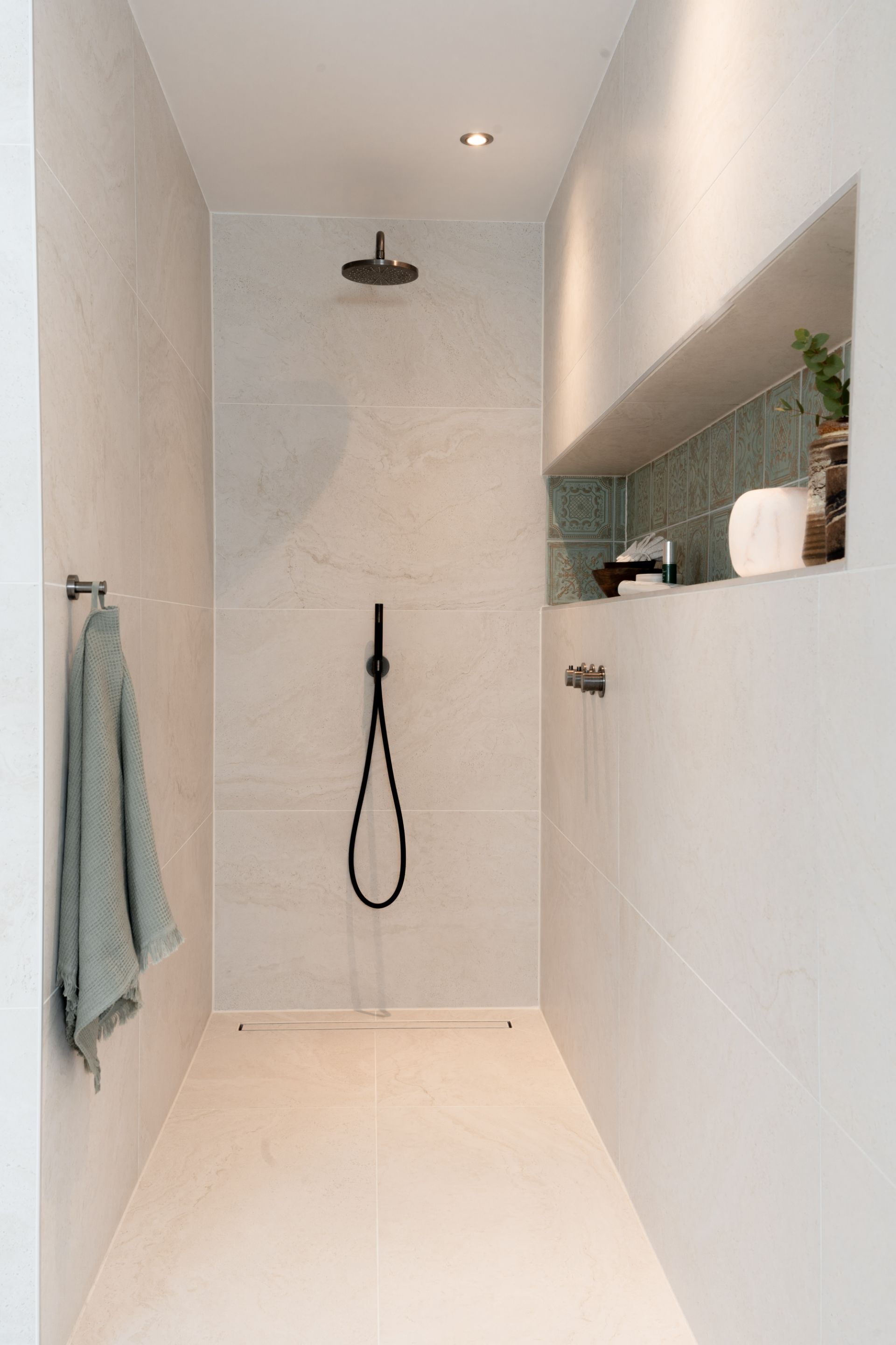 Foto: landelijke en luxe badkamers in purmerend    eerste kamer badkamers   020