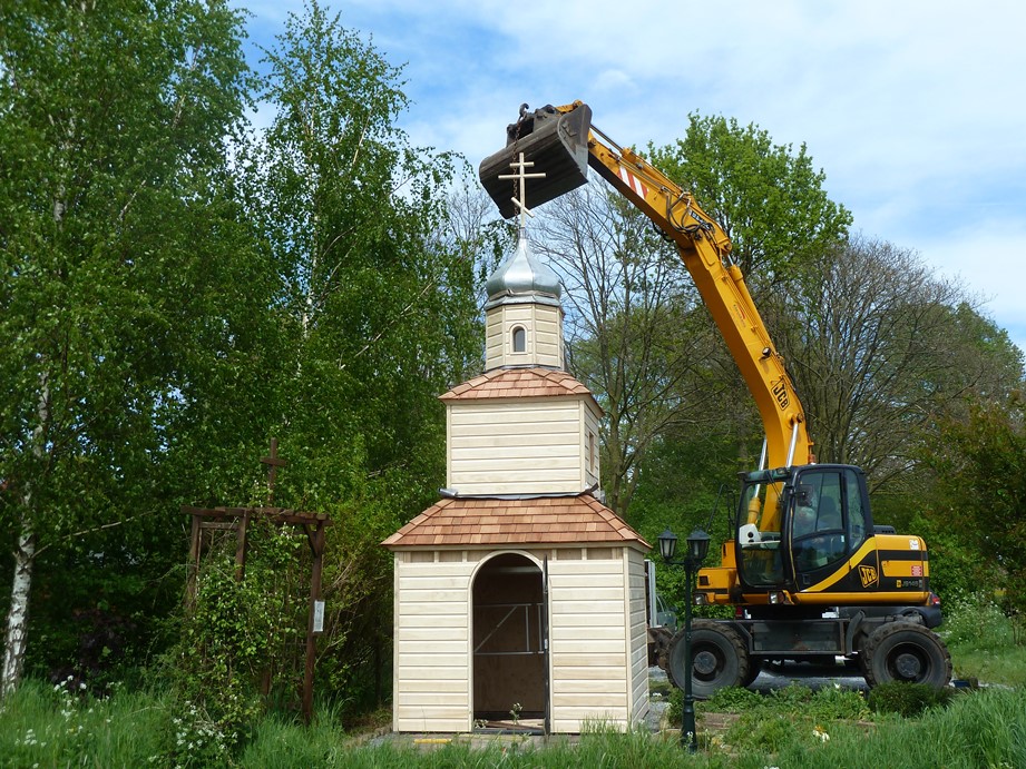 Foto: Finnlogs houtbouw houtskeletbouw Orthodox kapelletje 24