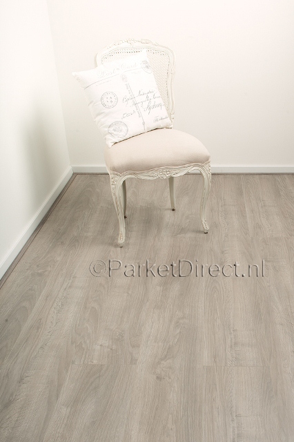 Foto: Laminaat ParDi Swedish Oak B met item