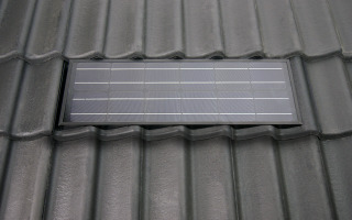 Foto: Sneldekker solarpan gemonteerd in dak 320x200