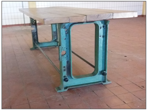 Foto: Industriele tafel 03