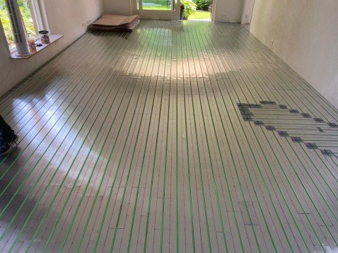 Foto : Alle soorten watergedragen vloerverwarming voor renovatie en nieuwbouw