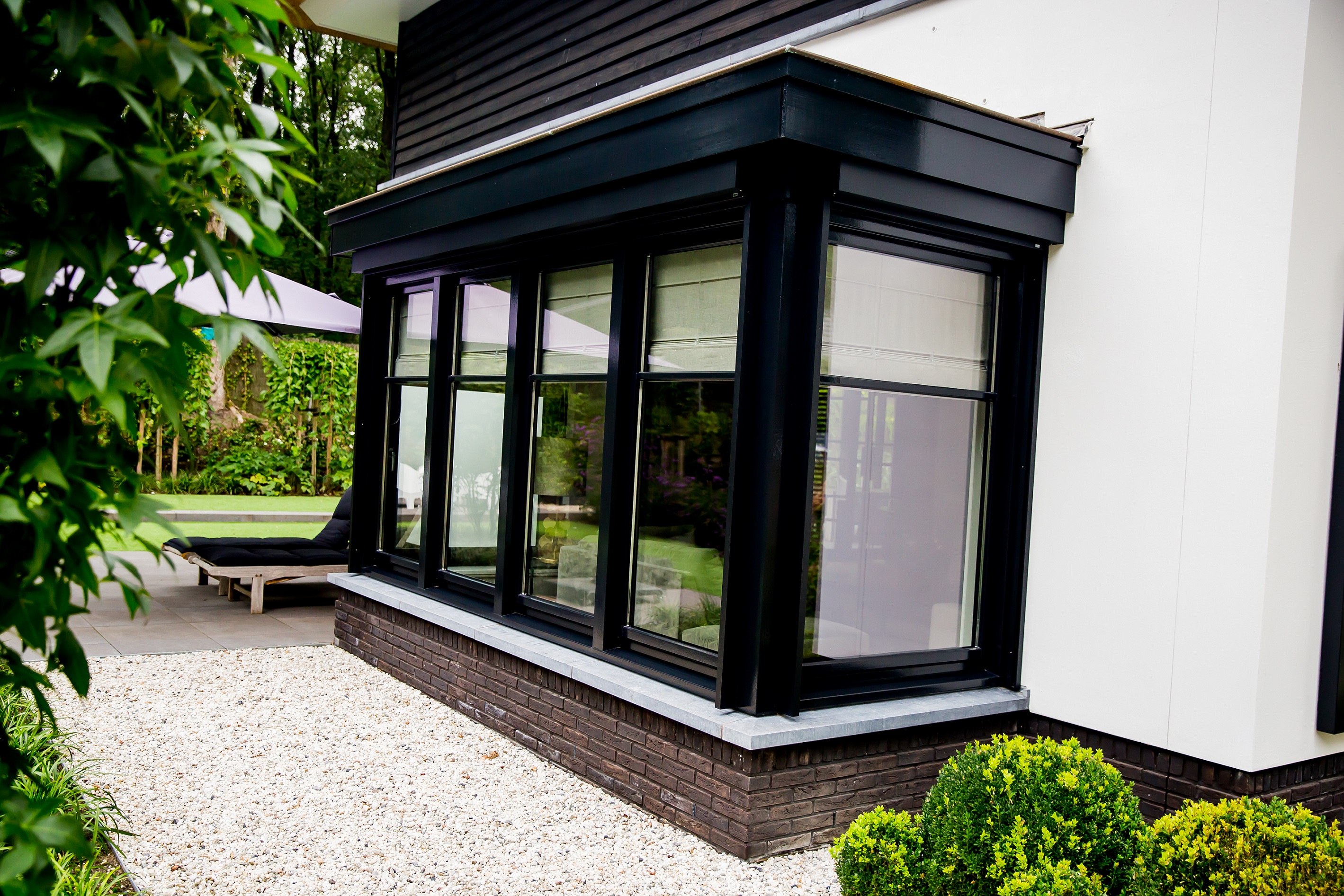 Foto: Huis bouwen   Rietgedekte villa Nachtpauwoog te Apeldoorn   Architectuurwonen  1 