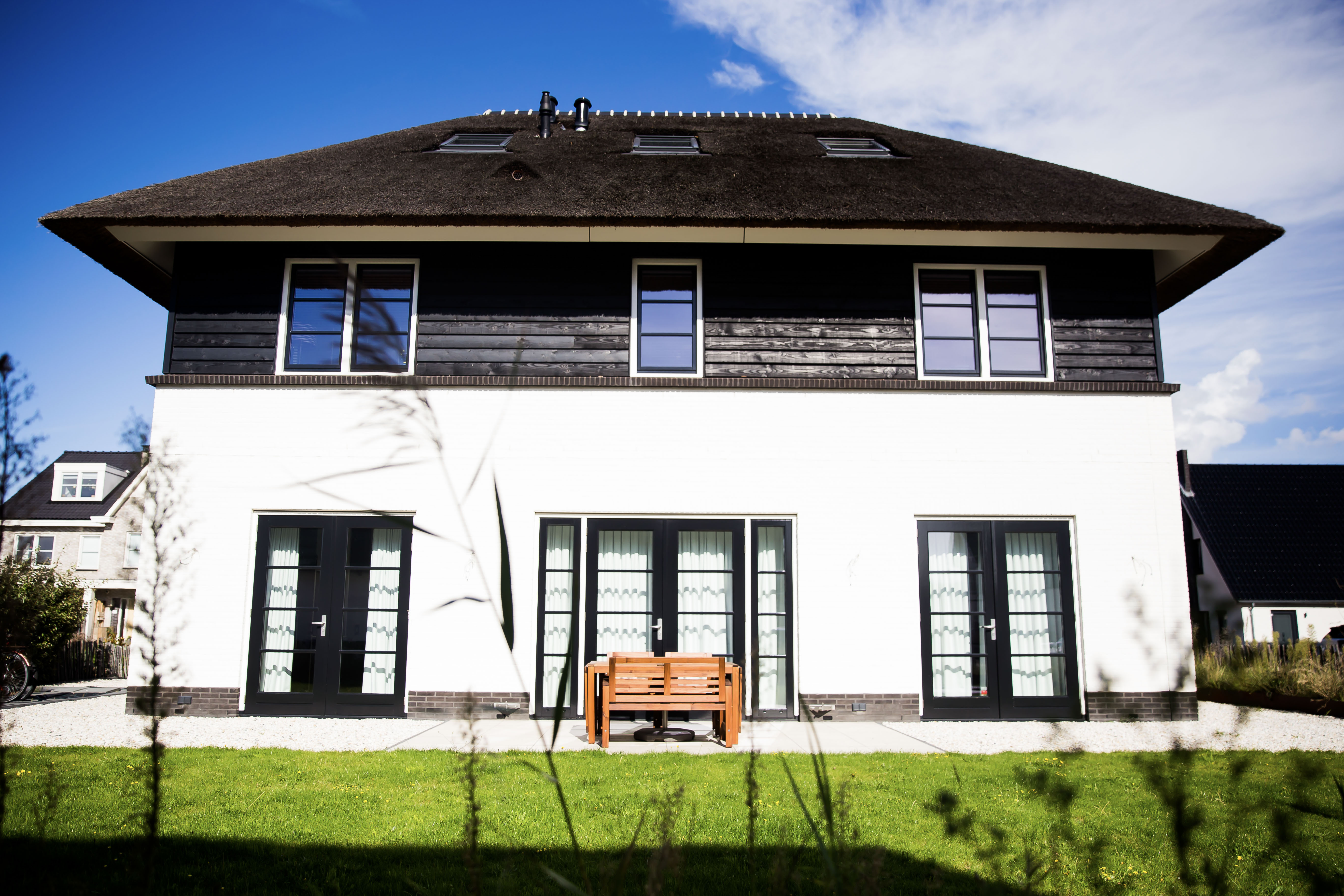 Foto: Rietgedekte villa bouwen met villatype Nachtpauwoog Architectuurwonen  5 