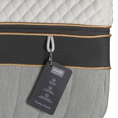 Foto: Label AVEK Ouro matras 500px