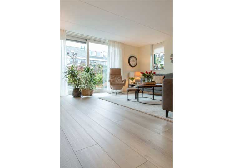 Foto: Velzen Dobra Oak 50 LVP 95100012