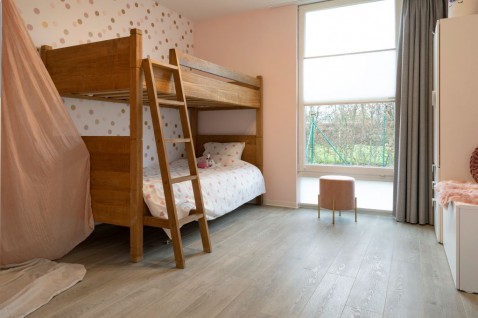 Foto : De COREtec® Essentials Baltimore Oak vloer in een kinderkamer