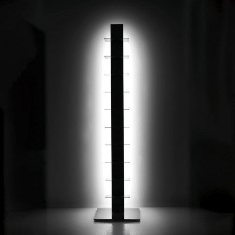 Foto : LUX dimbare ledlamp voor de Sapiens boekstandaard