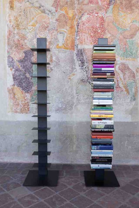 Foto : Sapiens boekenstandaard 152cm