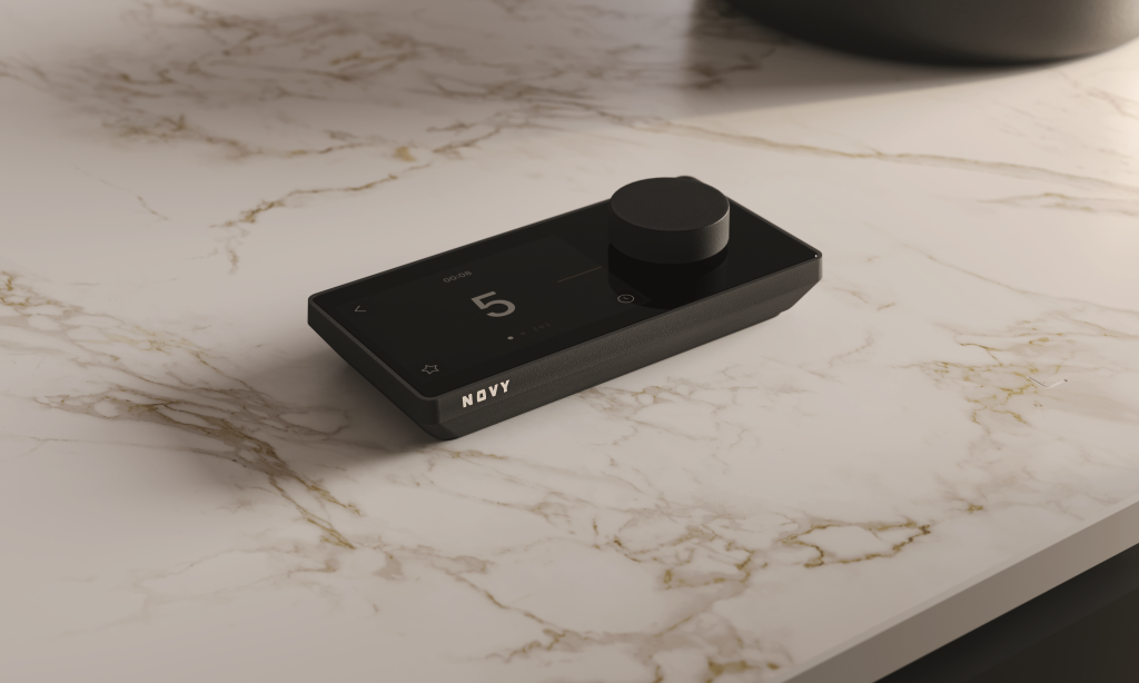 Foto: Wonennl 95001 Novy Undercover Controller ambient 01