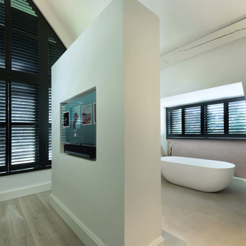 Foto: Gebruik stijlvolle raambekleding als kamerafscheiding  3 