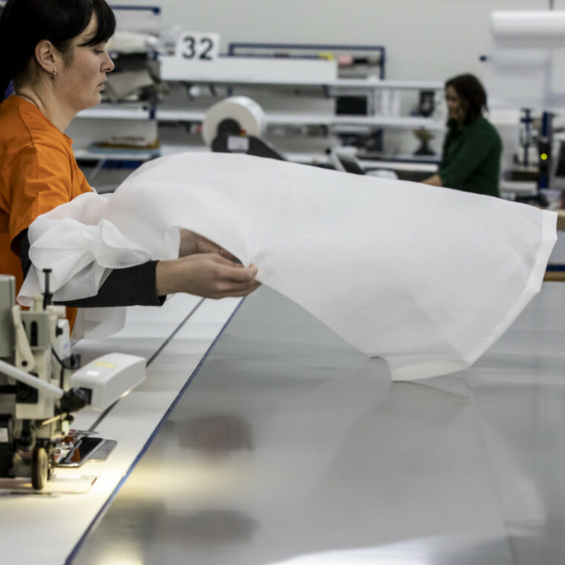 Foto: Raamdecoratie op maat  een ambachtelijk product  3 