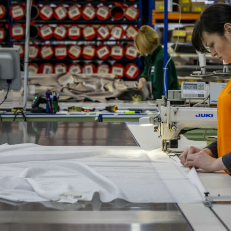 Foto: Raamdecoratie op maat  een ambachtelijk product  4 