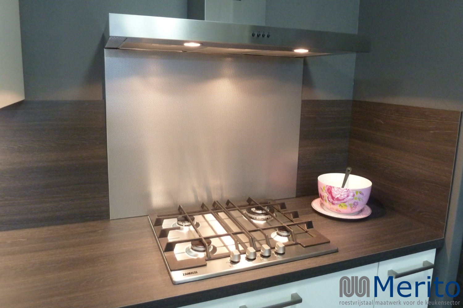 Foto: designkeuken RVS achterwand Merito 3