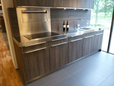 Foto : RVS Achterwanden en Panelen van Merito: Duurzaam en Hygiënisch Maatwerk