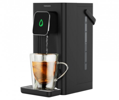 Foto : Warm water in een oogwenk: de Tomado TWD2502B heetwaterdispenser