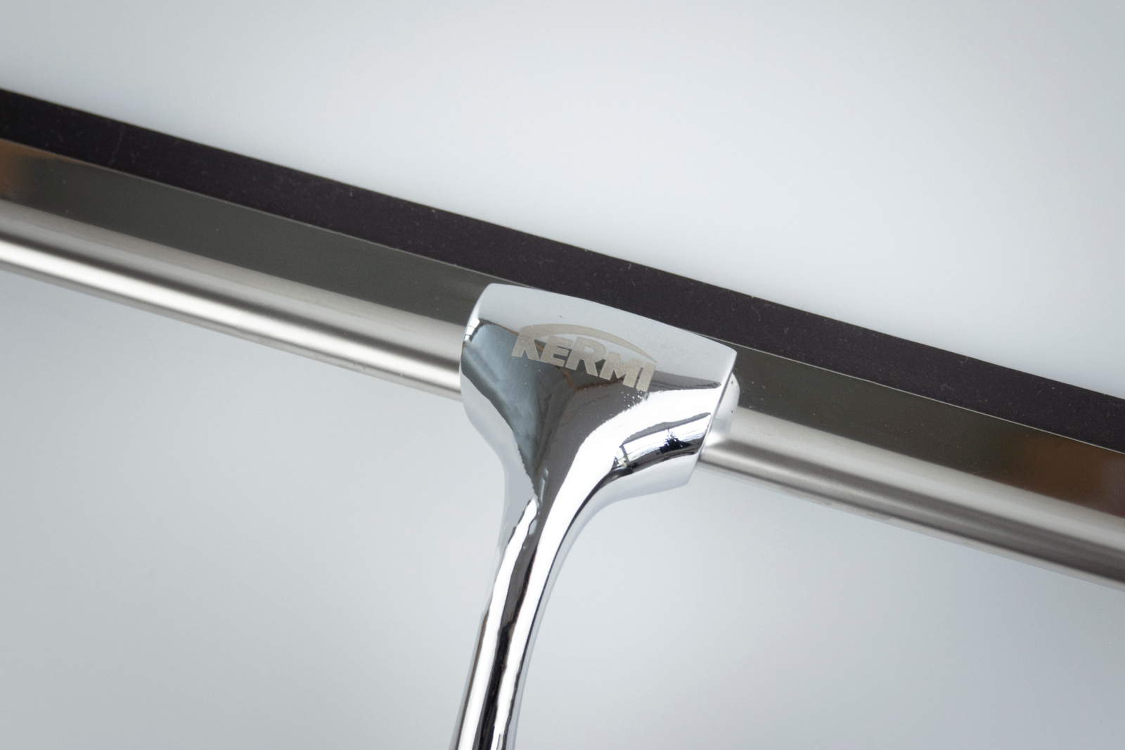 Foto: KIDT Duschabzieher03