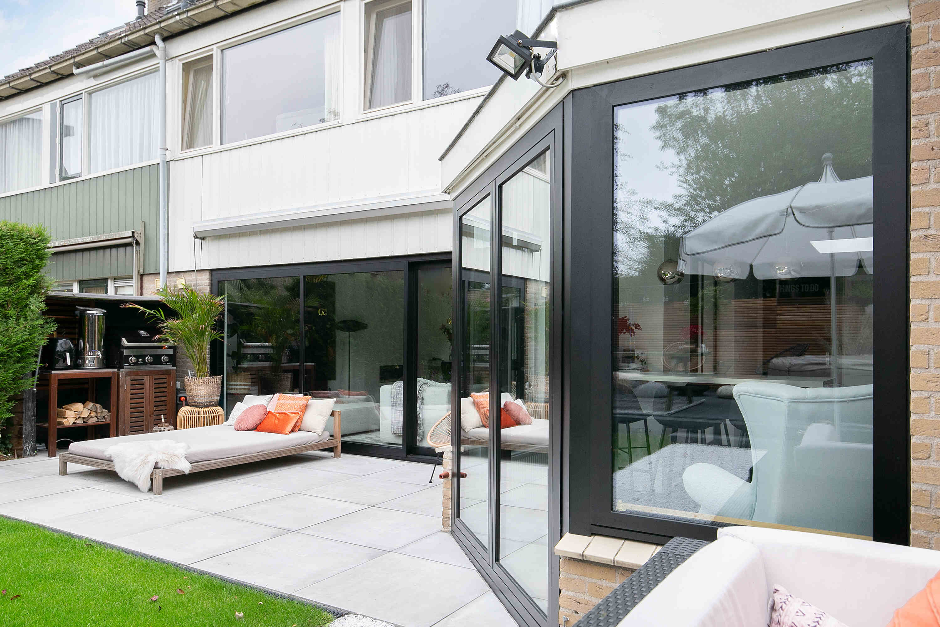 Vakantiegevoel in eigen tuin met schuifpuien