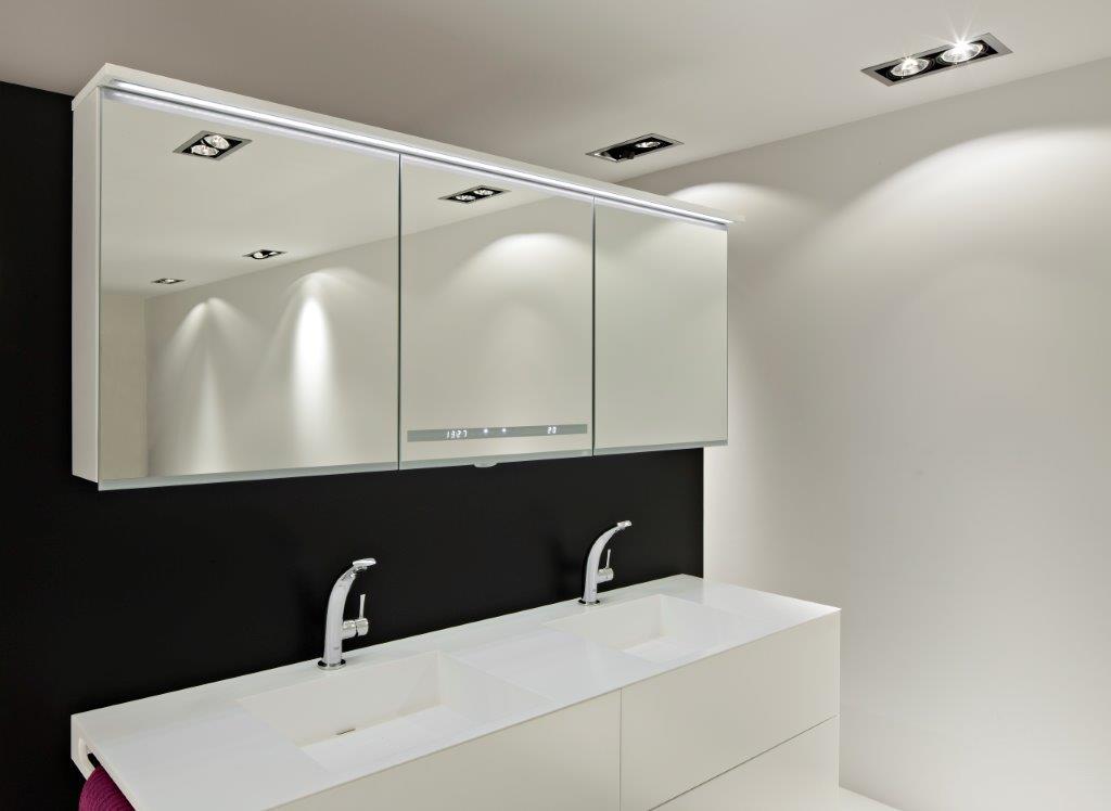 Foto: Smart Mirror Alke multifunctionele spiegelkast