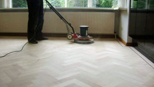 Foto: Intro IJmuiden vloer schuren1