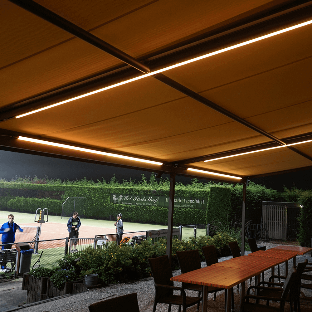 Foto: Sfeerbeeld RGBW ledstrips voor buiten1