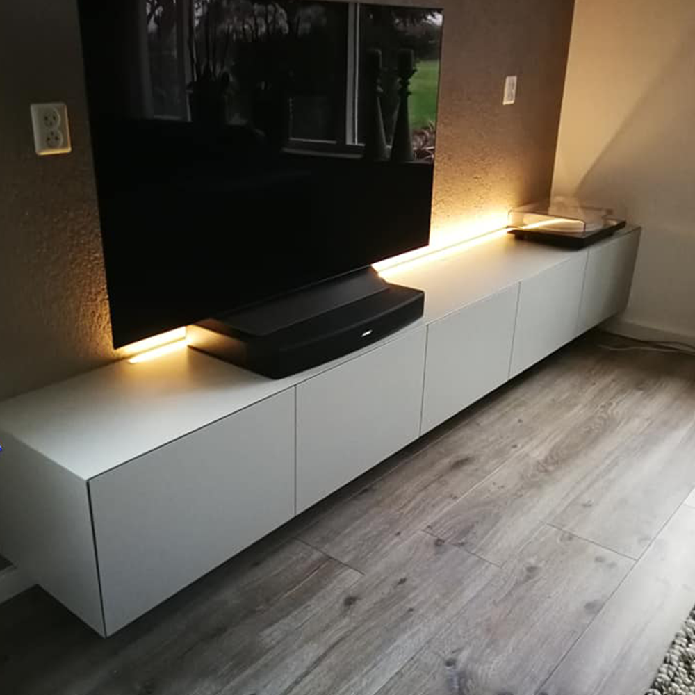 Foto: Foto 7 Warm Wit Pro led strip achter TV meubel
