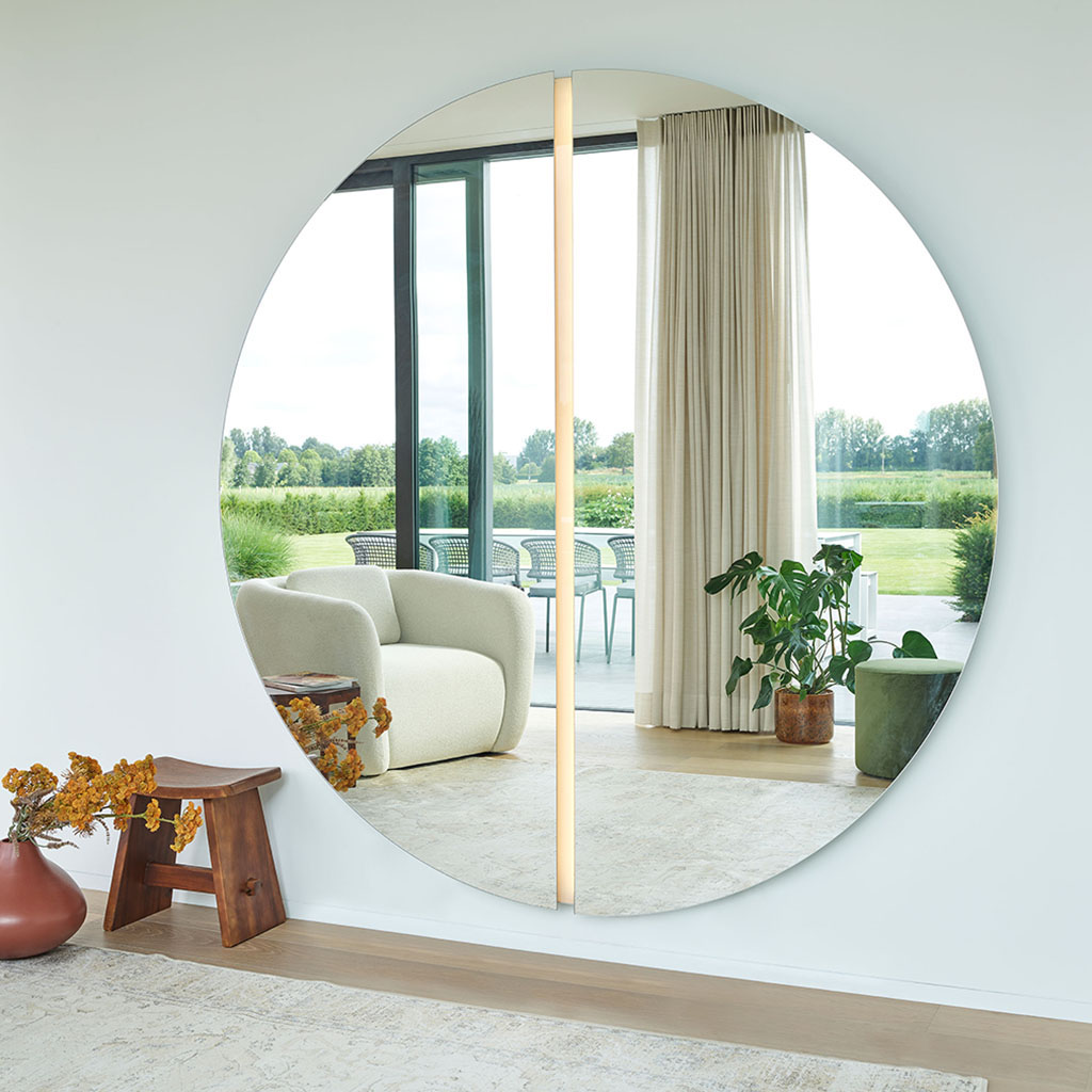 Foto: Deknudt spiegel bij Houweling Interieur 