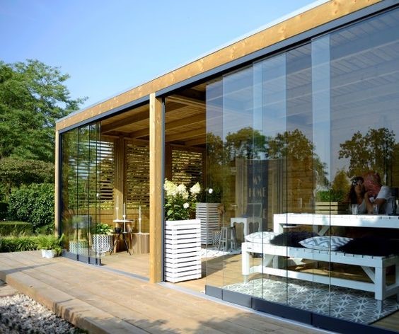Foto : Glazen Schuifwand: het hele jaar door genieten van de tuin