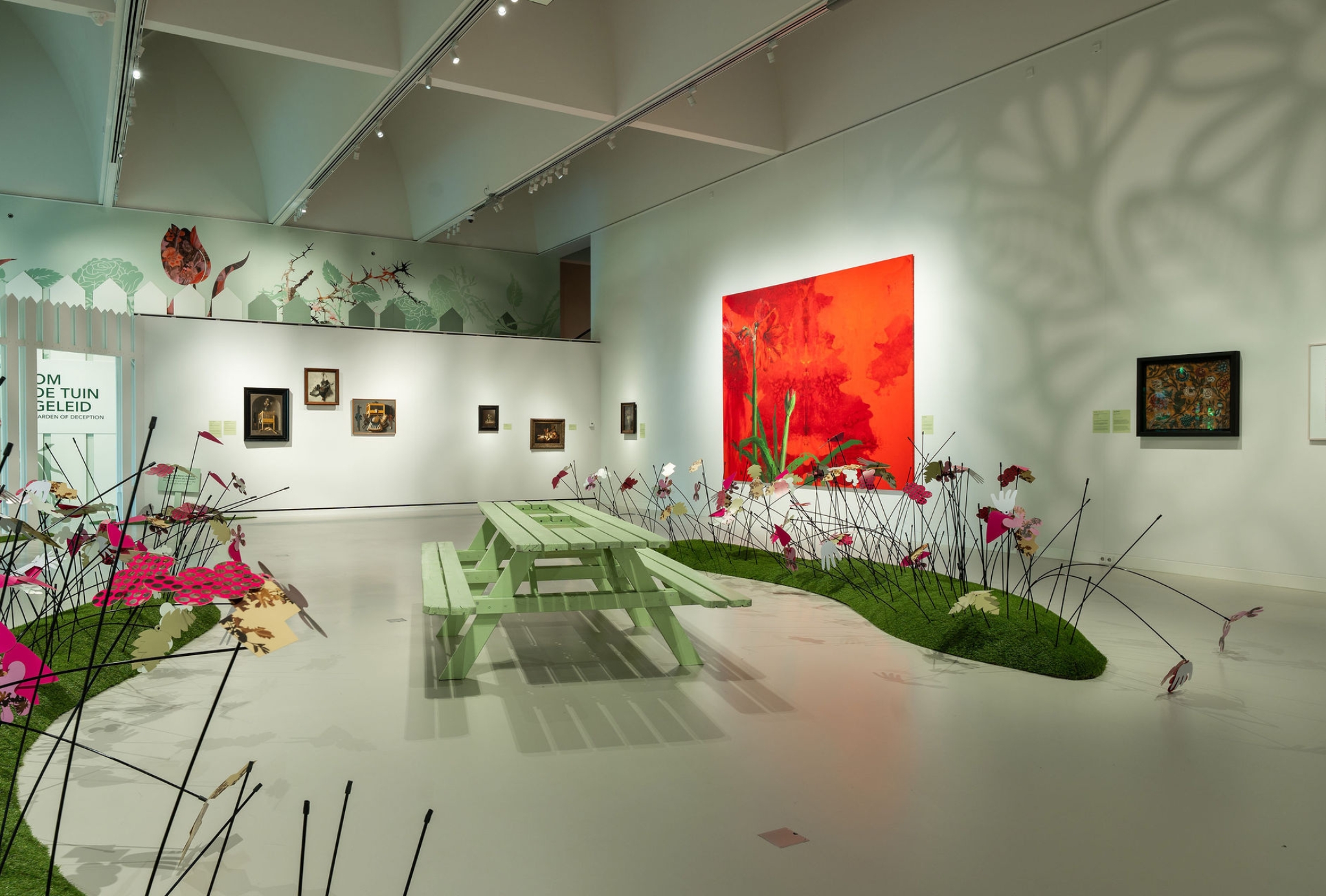 Foto: vlamvertragend kunstgras het noordbrabants museum  2 