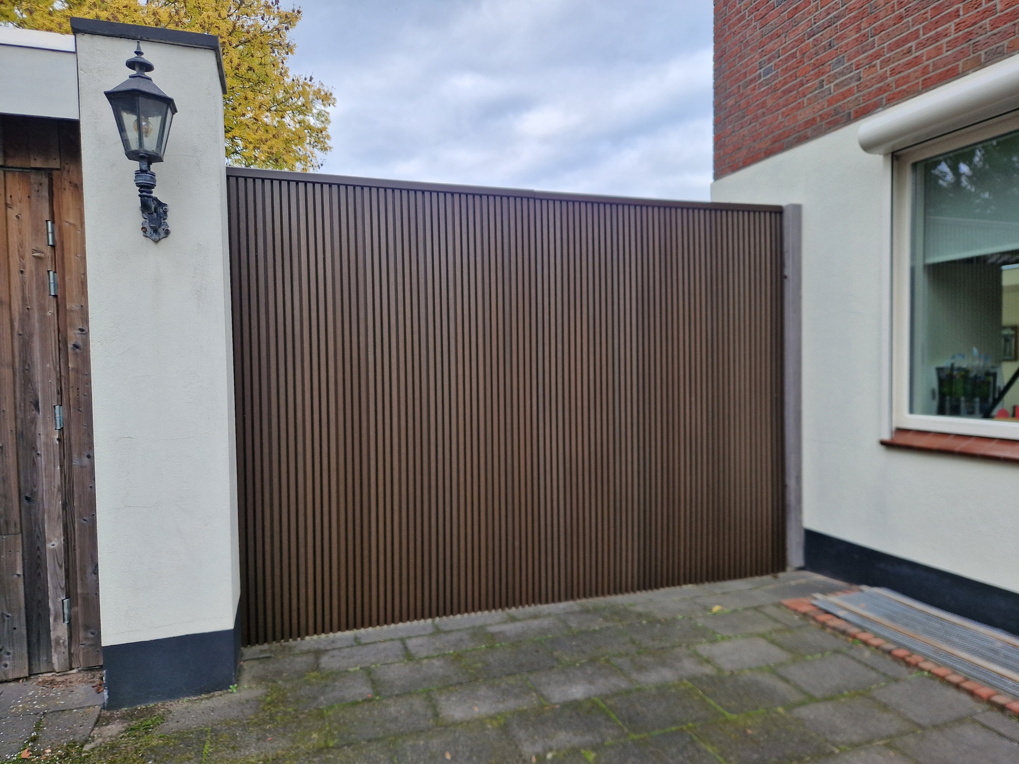 Foto: Poort gemaakt met rhombus planken