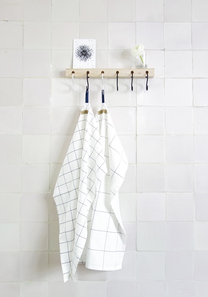 Foto: houten kapstok KEESJE met S haken DEENS.NL