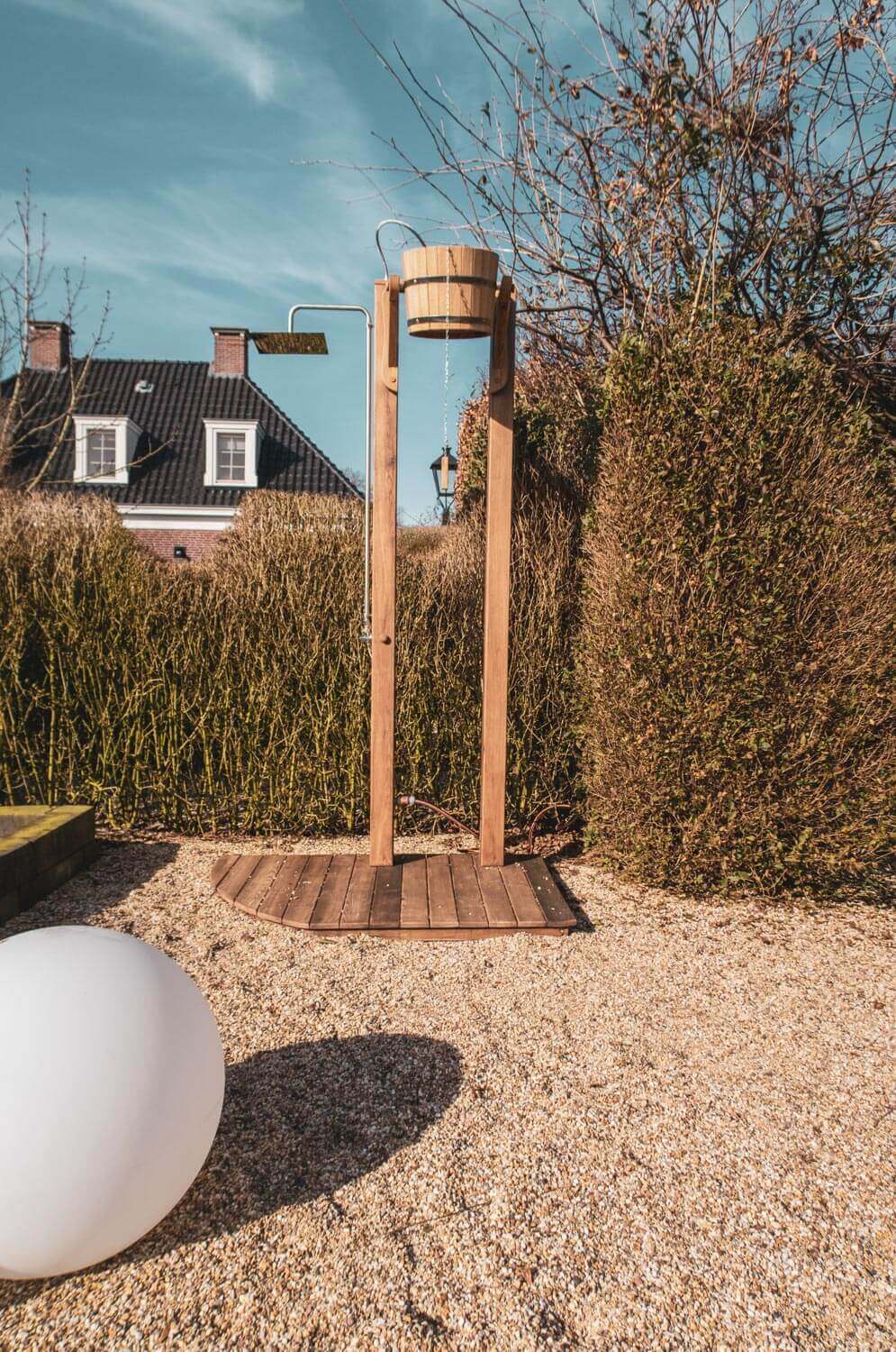 Foto: Welvaere Utanfor Combi Customers 001