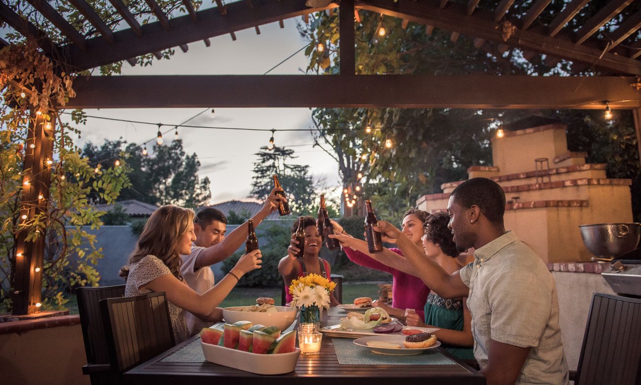 Foto: foto_overkapping_buitenkeuken_bbq_wonen_nl