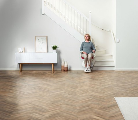 Foto : Trapliften: veilig en comfortabel elke verdieping bereiken