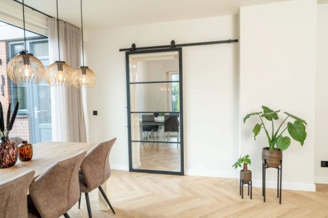 Foto : Stalen deuren: de onmisbare schakel in jouw moderne interieur