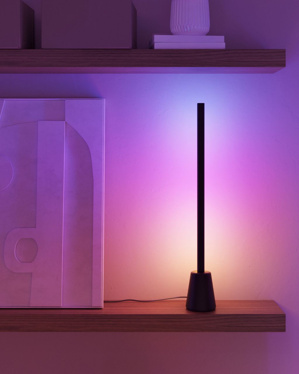 Foto: 123wonen_nl_Philips-Hue-Play-Table-Lamp-MusicRoom