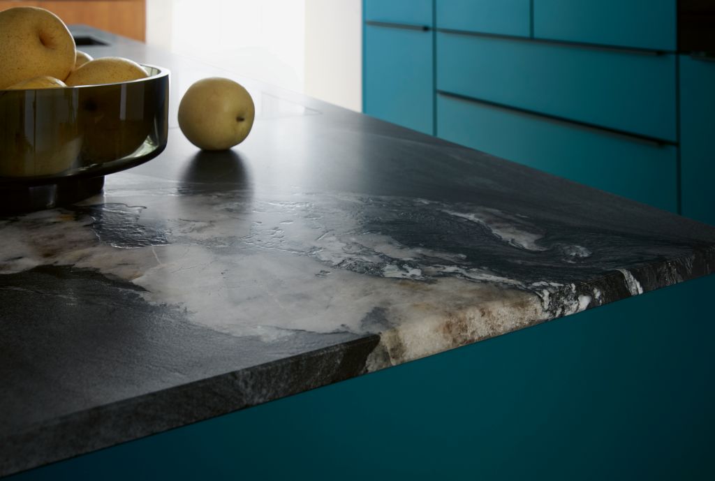 Foto: Press-photo_1_Systemo_natural-stone_black-tempest_2026