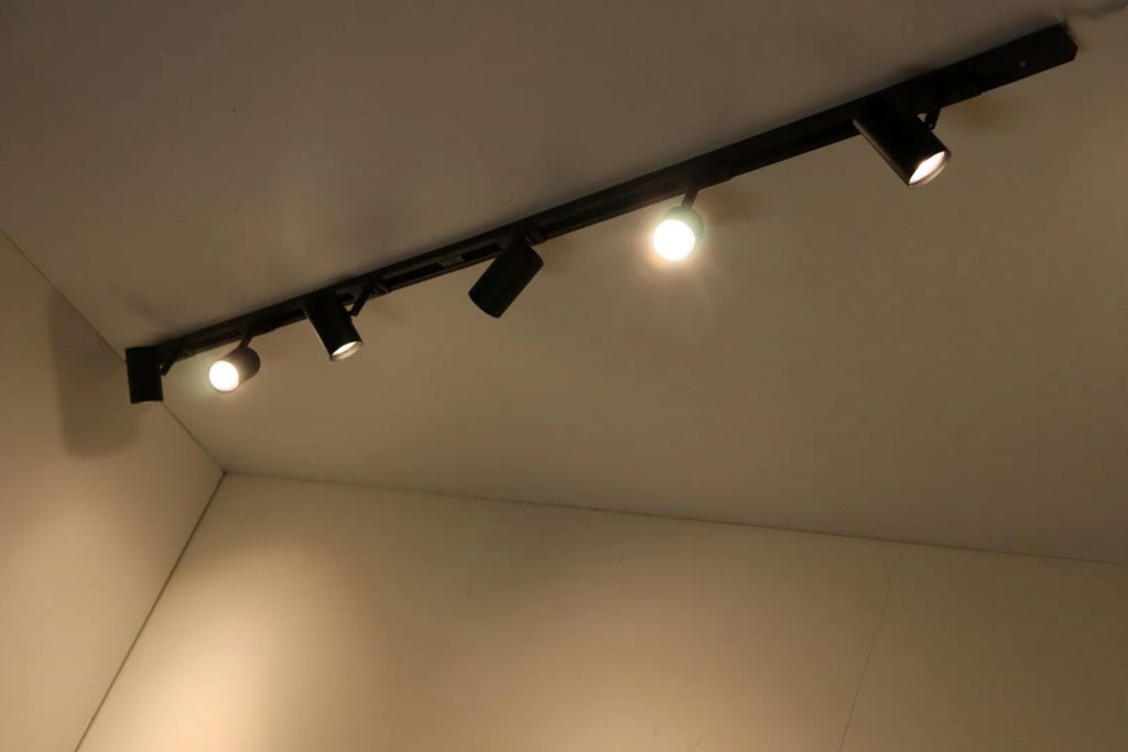 Foto: Railsysteem-200cm-6-spots-zwart-6